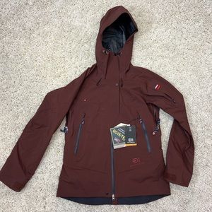 State of Elevate Women’s Pure Jacket - Maroon Brown Medium NWT